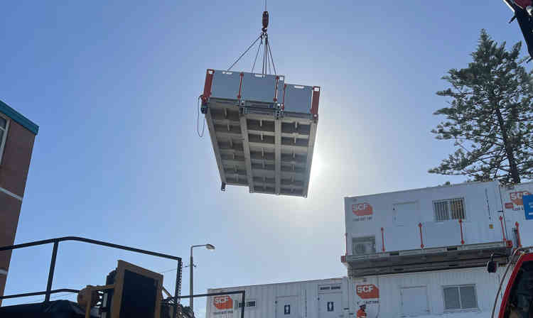 SCF 20Ft HP Full Width Lift